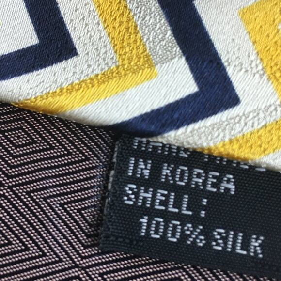 TONGUE-TIED SILK TIE - Picture 6 of 13